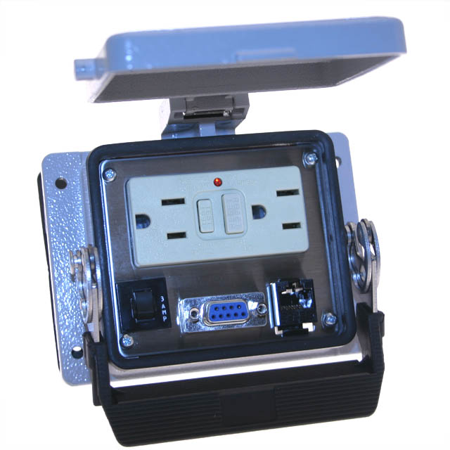 Mencom GF-DB9F-RJ45-R-32 Mencom GF-DB9F-RJ45-R-32